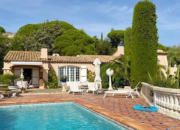 Villa 8 pièces 157 m²