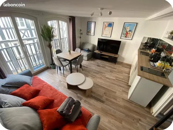 À LOUER - TRÈS BEAU STUDIO MEUBLÉ 27 m² - ROUEN HYPERCENTRE