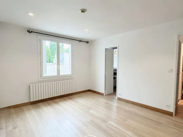 Bureaux 4 pièces 72 m²
