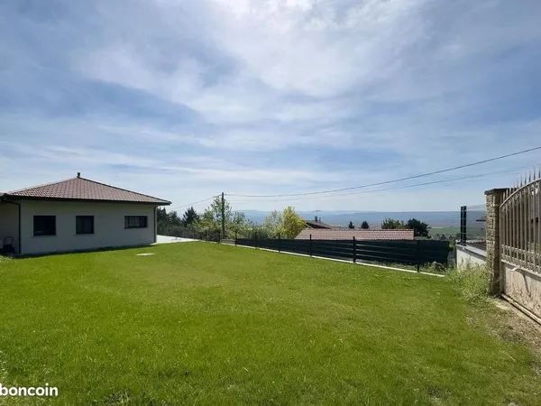 Villa 5 pièces 145 m²