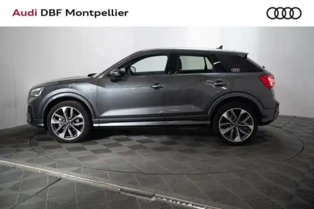 Audi Q2 35 tfsi 150 s tronic 7 s line plus — photo 5