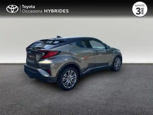 Toyota C-Hr 122h distinctive 2wd e-cvt my22 — photo 7