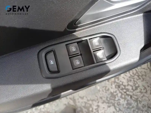 Dacia Duster blue dci 115 4x2 — photo 12
