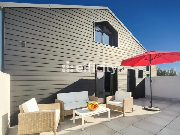 Appartement 6 pièces 214 m²