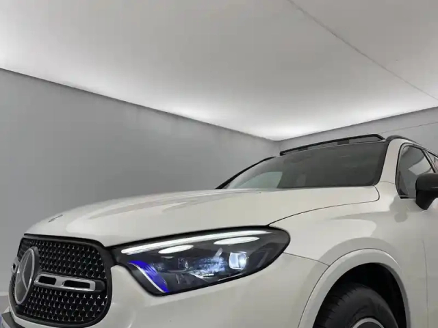 Mercedes Glc 400 e 9g-tronic 4matic — photo 31