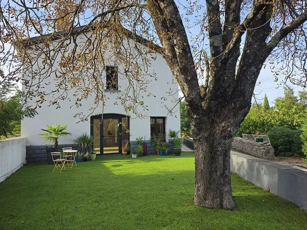 Maison 6 pièces 230 m²