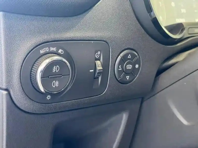 Opel Crossland X 1.2 turbo 110ch ultimate bva — photo 12
