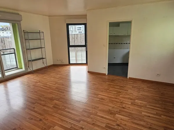 Appartement T3 de 64,8 m² avec balcon et garage - Nantes Gare Sud