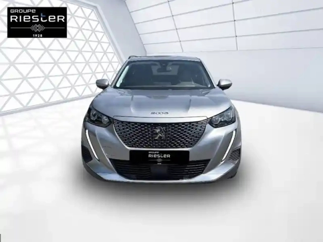 Peugeot 2008 electrique 136 ch — photo 2