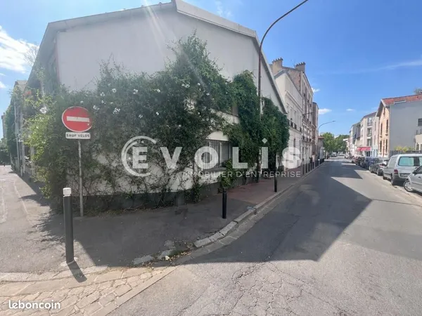 Bureaux 157 m²