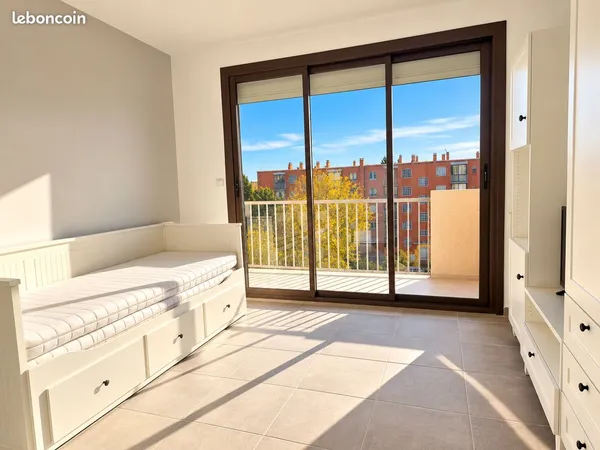 Studio 1 pièce 26 m²