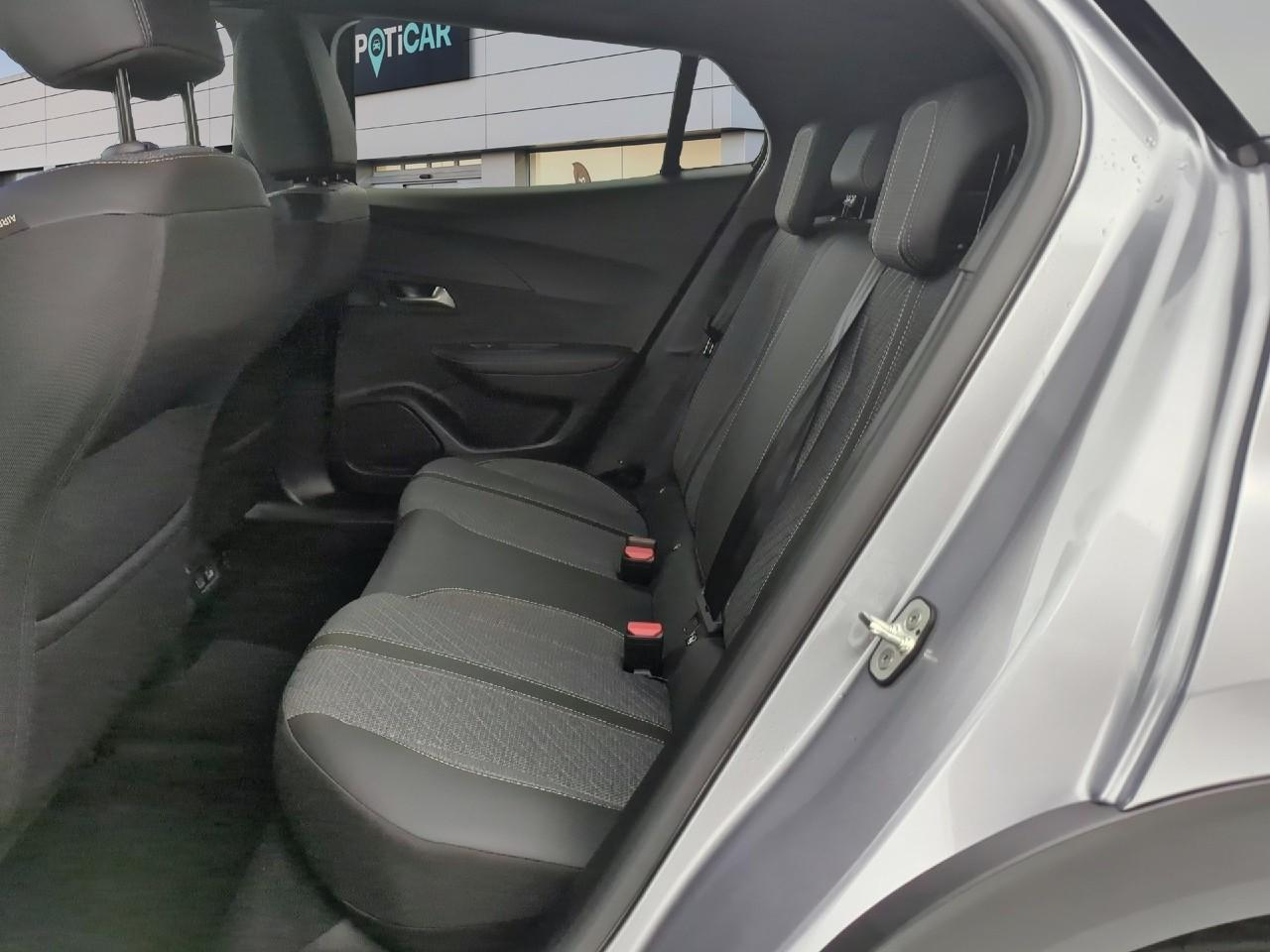 Peugeot 2008 hybrid 145 ch e-dcs6 allure — photo 10