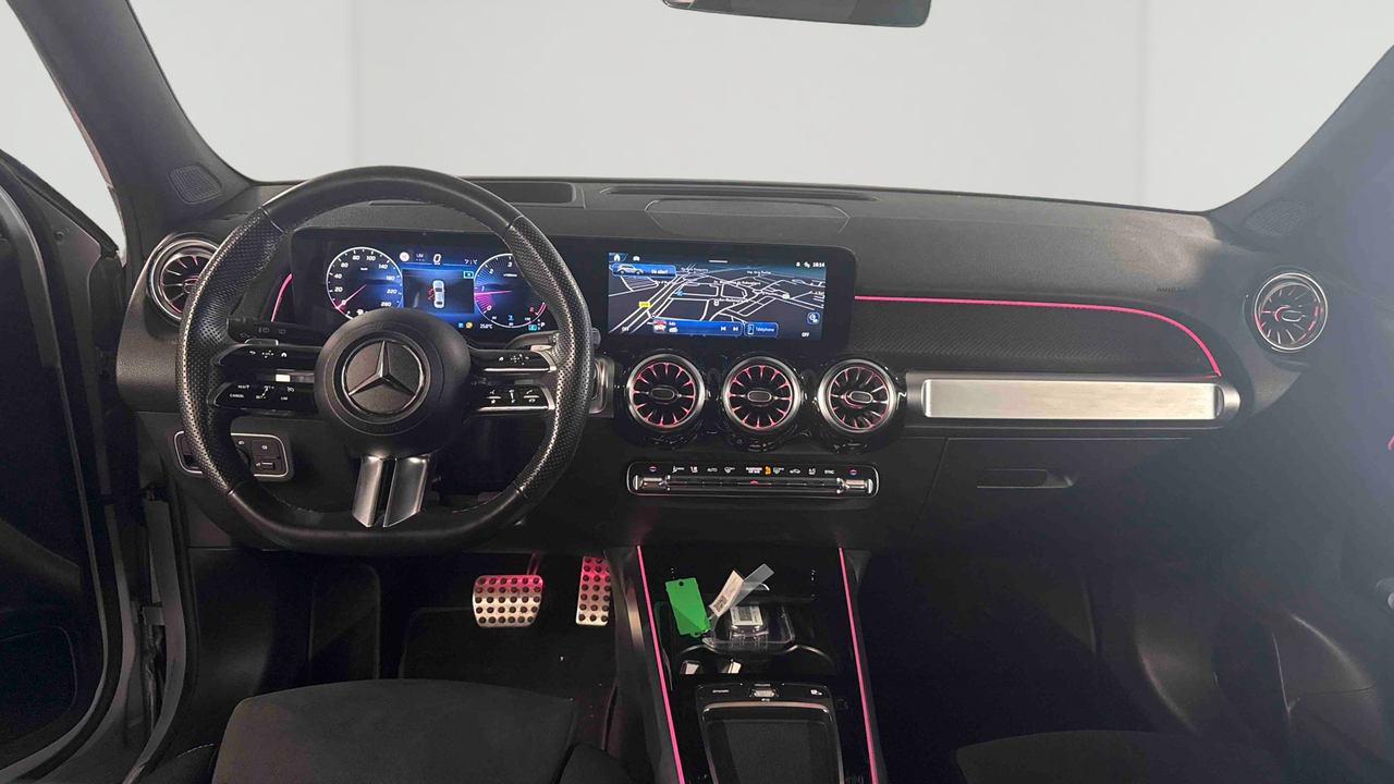 Mercedes GLB 200 d 8G-DCT — photo 9