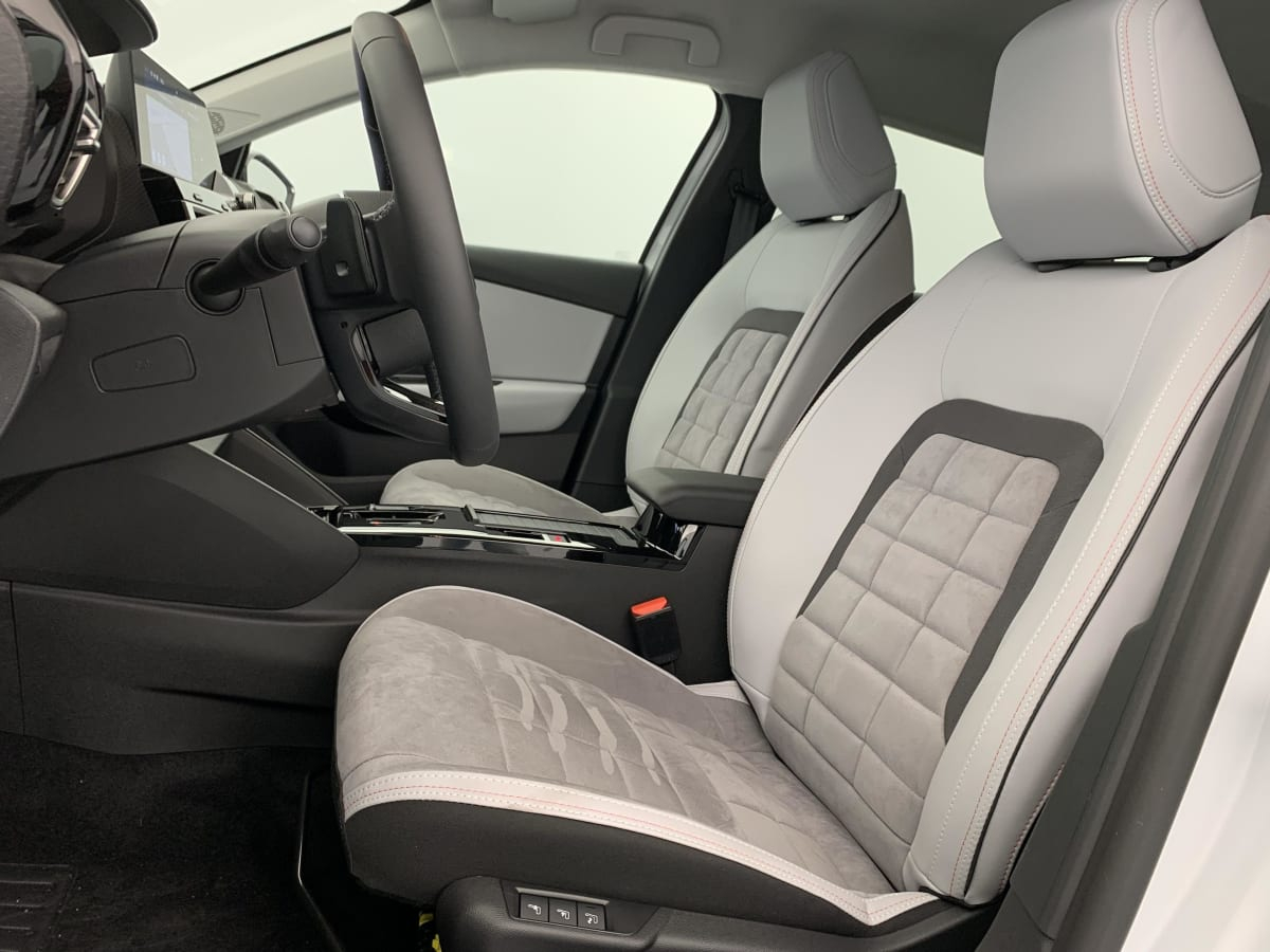 Citroën C4 — photo 20