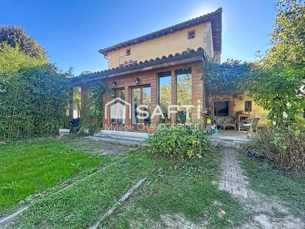 Maison de village T5 avec jardin et piscine