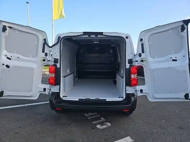 Opel Vivaro fgn taille m bluehdi 120 s&amp;s bvm6 — photo 15