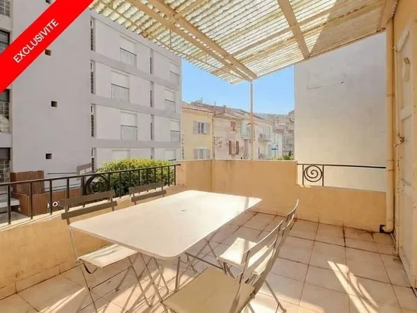 Immeuble 2 pièces 66 m²