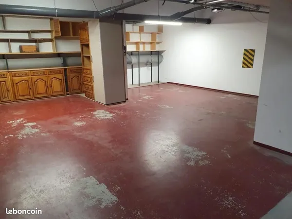 Garage/box 44 m² Saint Pierre En Faucigny