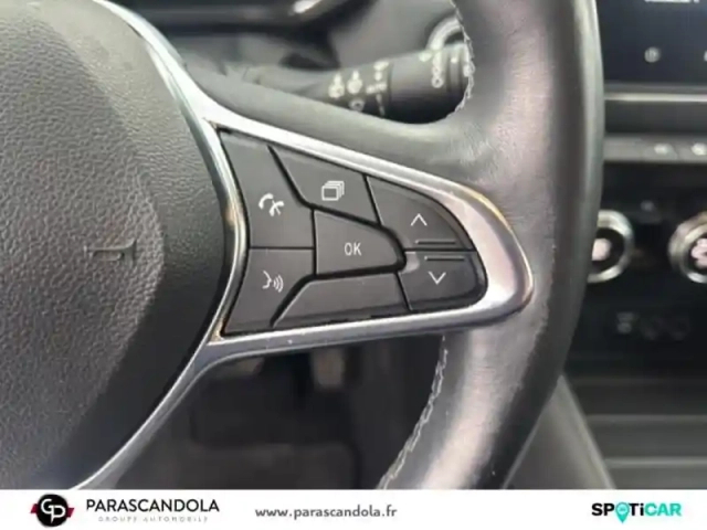 Renault Captur 1.6 e-tech hybride rechargeable 160ch initiale paris -21b — photo 15