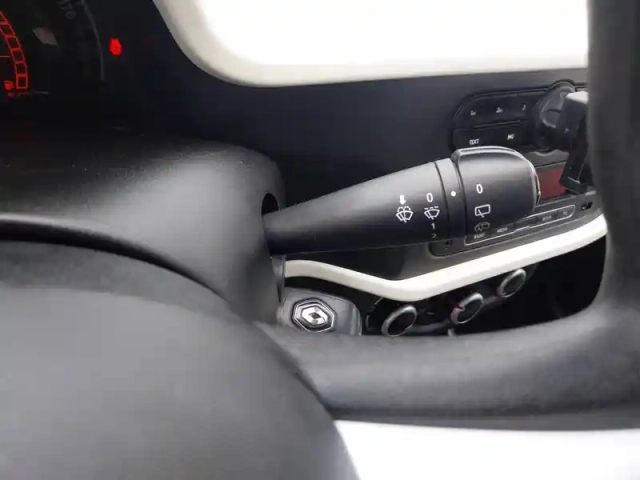 Renault Twingo iii sce 65 - 21 — photo 23