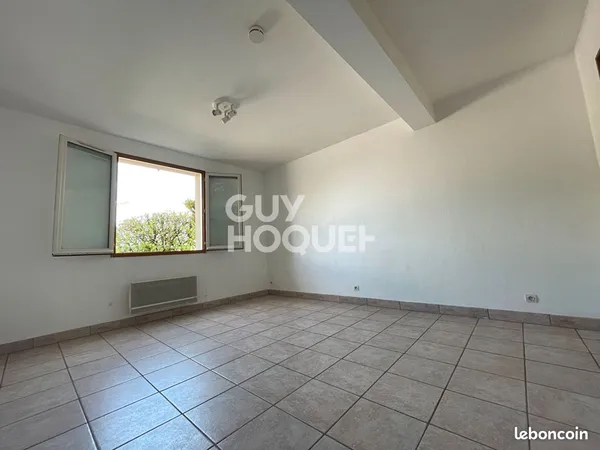 Studio 1 pièce 24 m²