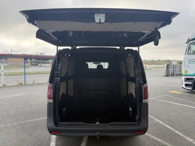 Mercedes Vito 119 cdi 4x4 fourgon long pro — photo 7