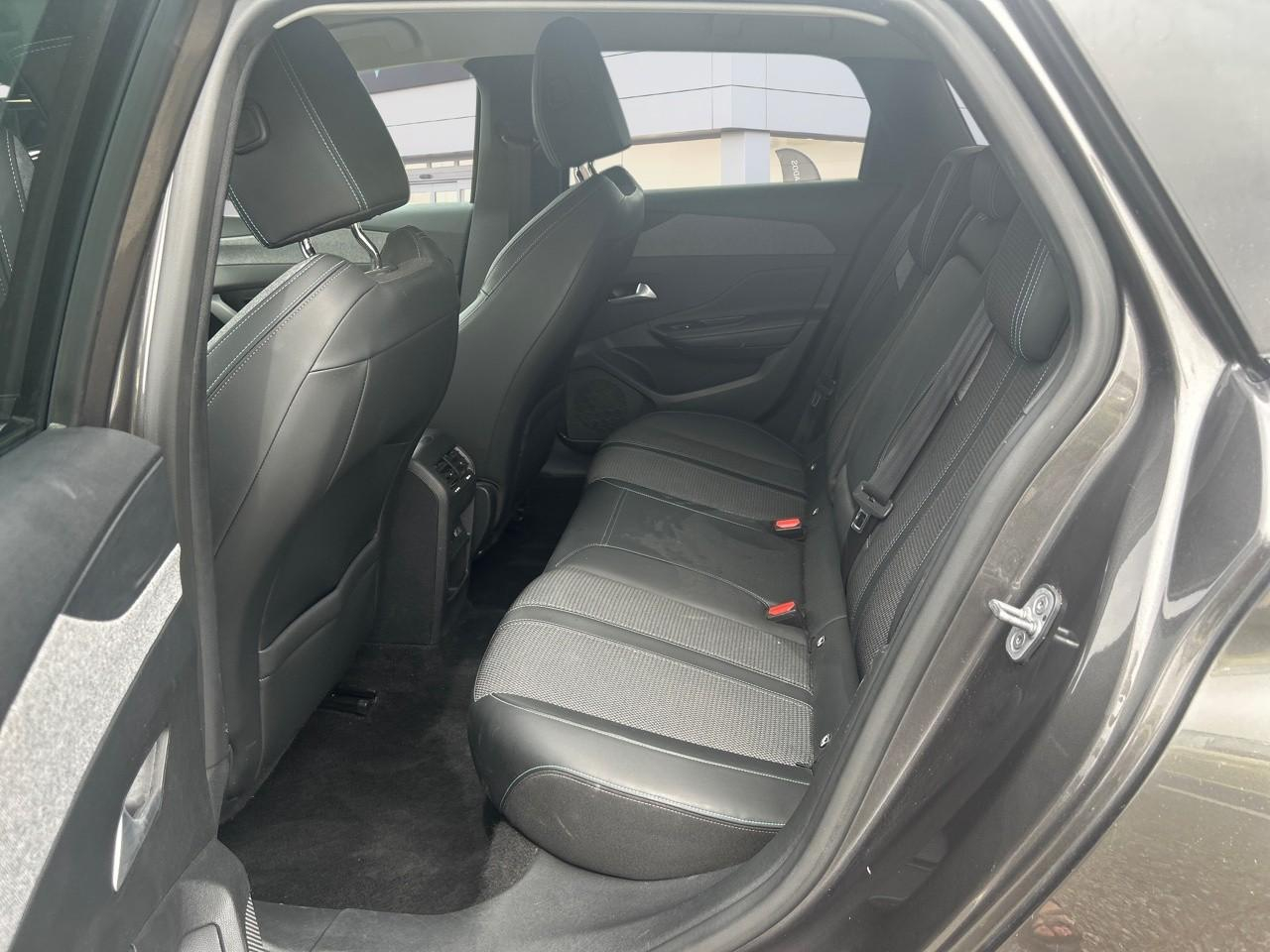 Peugeot 308 sw 1.5 bluehdi 130ch s&s allure pack — photo 10