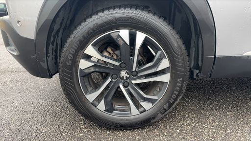 Peugeot 2008 1.2 PureTech 130 - GT Line – 2020 – 117500 km – Essence – Boîte Manuelle — photo 19