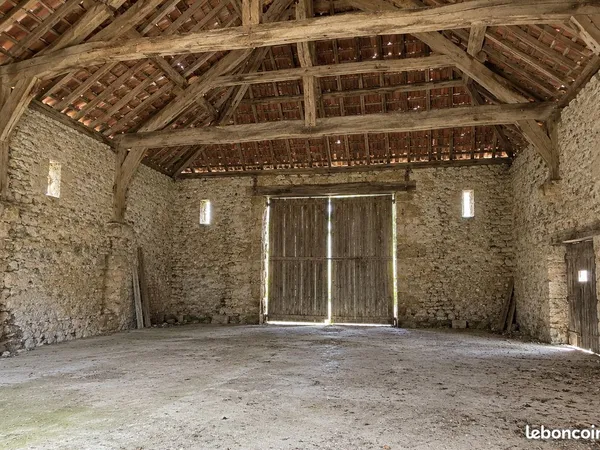 Grange stockage à louer Pronleroy