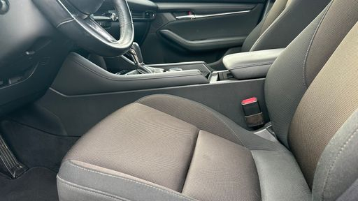 Mazda 3 2.0 SkyActiv-G 122 Mild Hybrid BVA6 - Style – 2020 – 64812 km – Hybride essence – Boîte Automatique — photo 31