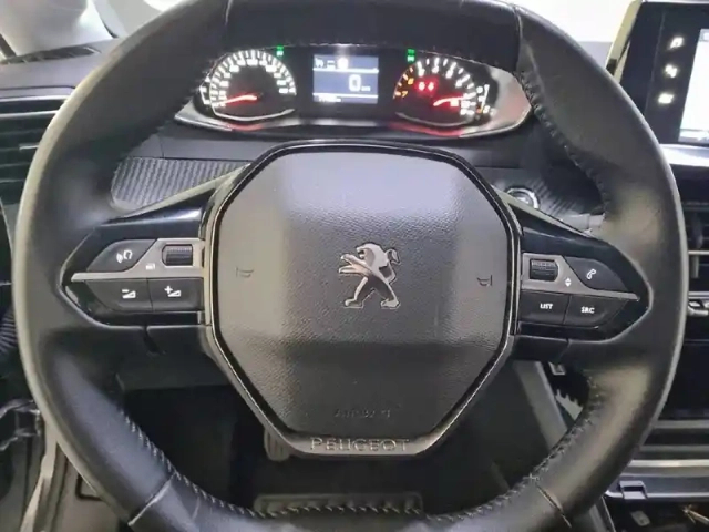 Peugeot 208 puretech 100 s&amp;s bvm6 — photo 41