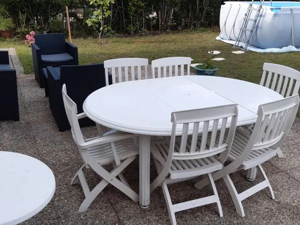Grande Maison familiale de 5 pièces, 145m2 bien située à Mérignac plus garage double, jardins, terra