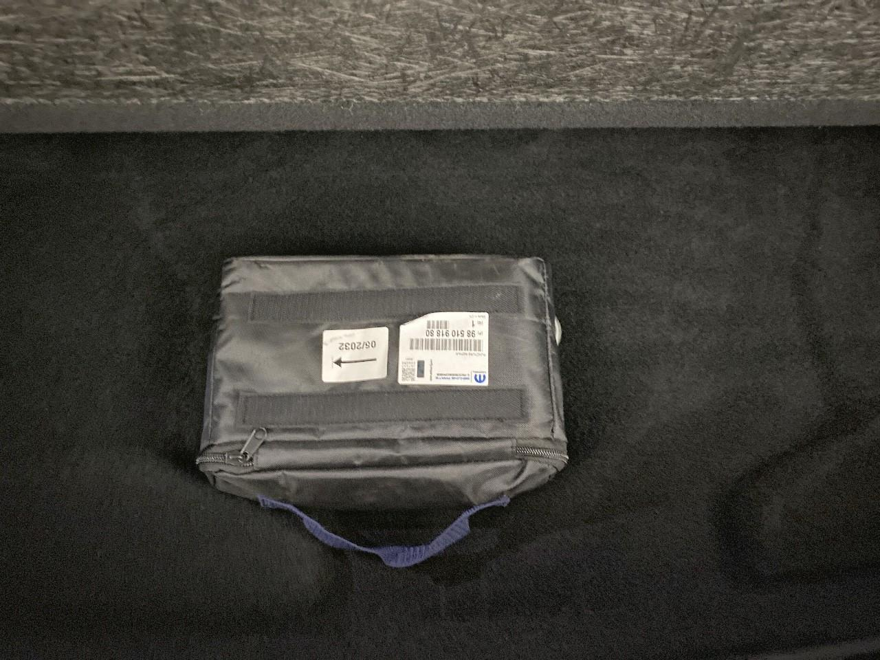 Peugeot 5008 hybrid 145 ch e-dcs6 allure — photo 16