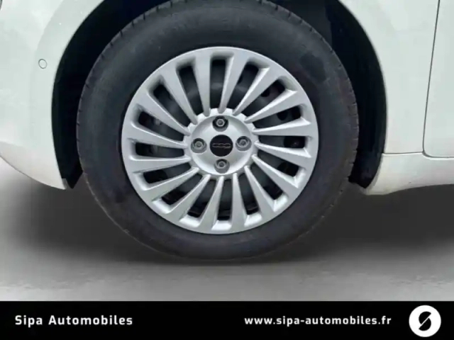 Fiat 500 e 118 ch — photo 9