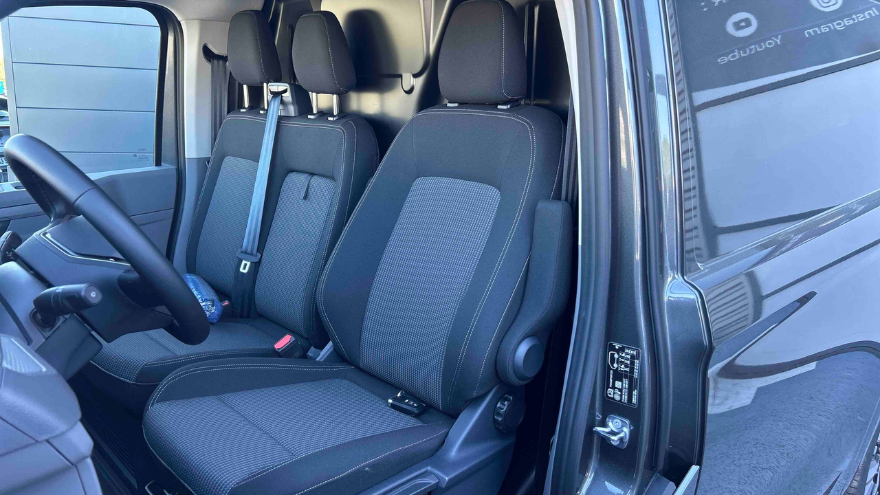Volkswagen Utilitaires TRANSPORTER VAN L1H1 2.0 TDI 150 BVA8 — photo 16