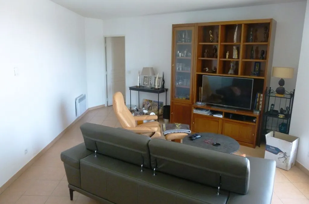 Photo 3