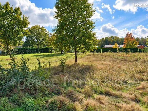 Terrain 1375 m² Saint-Vivien-de-Médoc