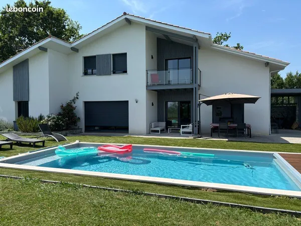 Maison récente contemporaine