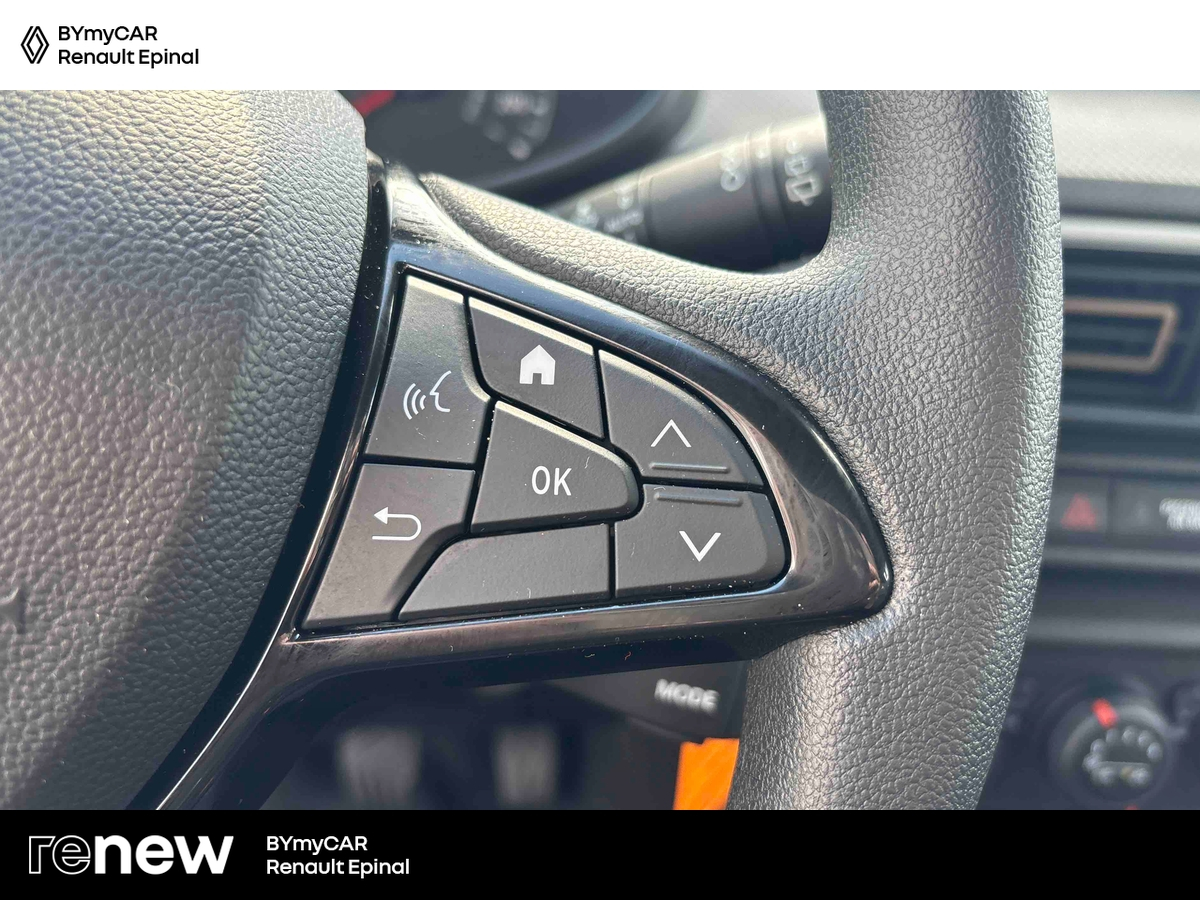 Dacia Sandero TCe 90 — photo 19