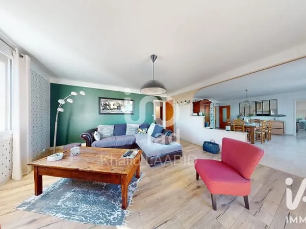 Maison 5 pièces 388 m²