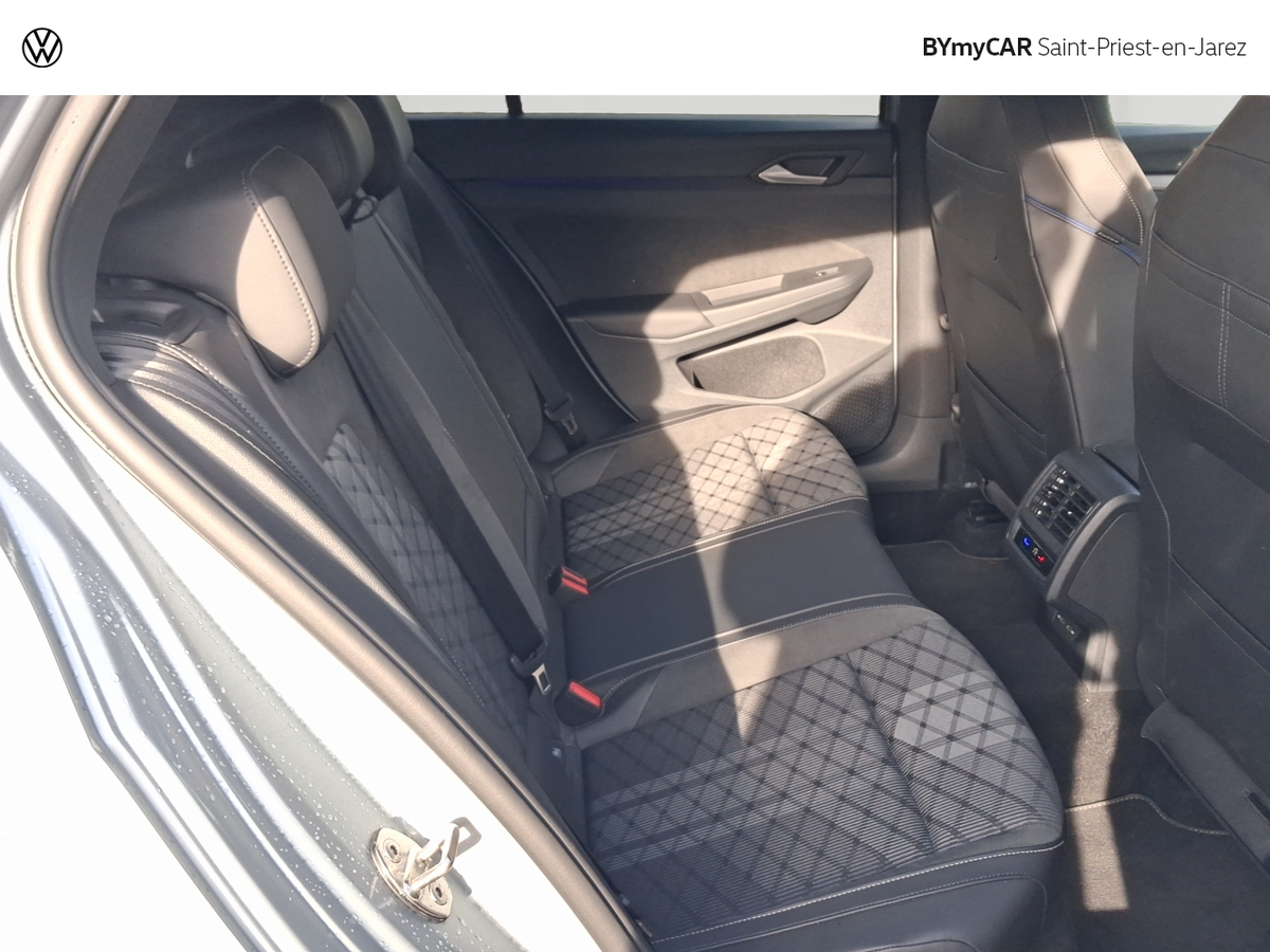 Volkswagen Golf 1.5 eTSI EVO2 150 DSG7 — photo 14