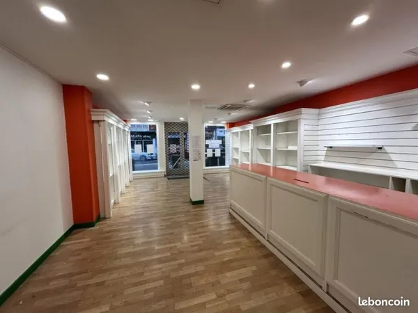 Local commercial 115 m²