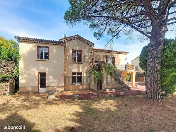 Maison 10 pièces 209 m²