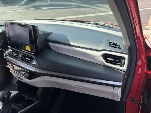Suzuki Swift 1.2 dualjet hybrid auto — photo 40