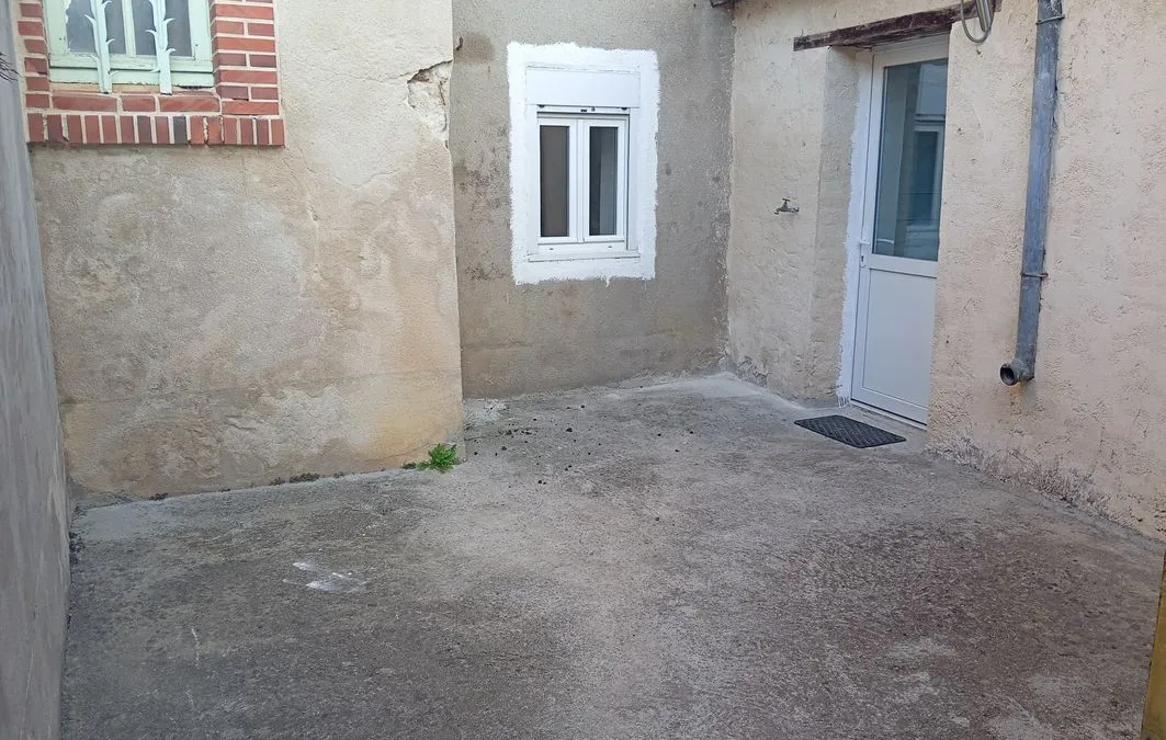 Photo 3