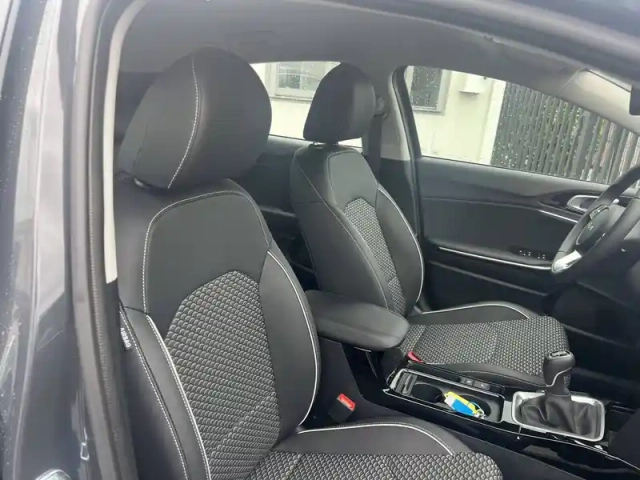 Kia Xceed 1.5 t-gdi 140 ch bvm6 — photo 12