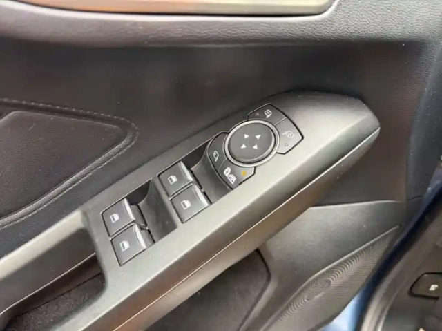 Ford Focus sw 1.5 ecoblue 120ch titanium x — photo 6
