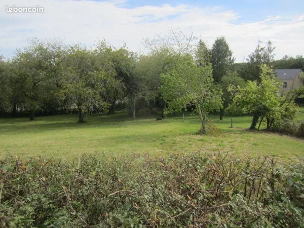Terrain 946 m² Le Breuil