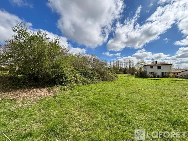 Terrain 631 m²