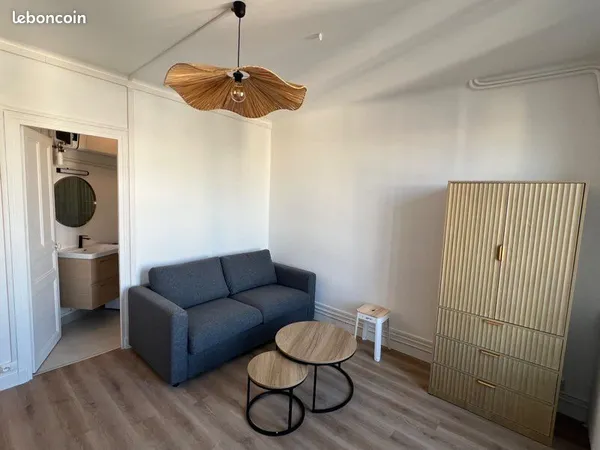 Location studio St ouen